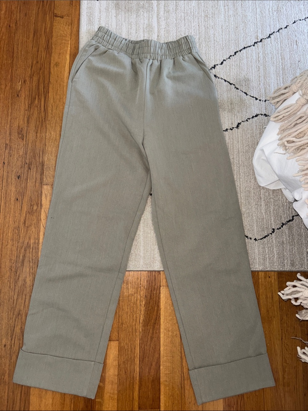 Lulu's Sage Green Wide-Leg Trousers